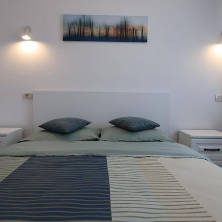 White Apartment Gura Humorului, Bucovina, Voronet Zewnętrze zdjęcie