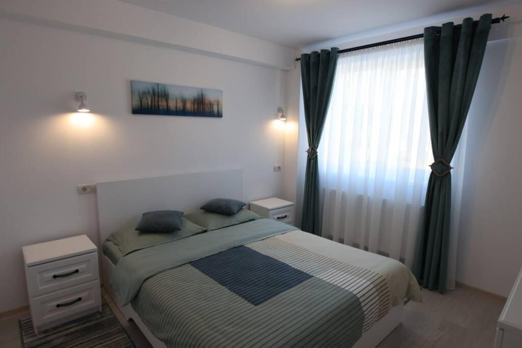 White Apartment Gura Humorului, Bucovina, Voronet Zewnętrze zdjęcie