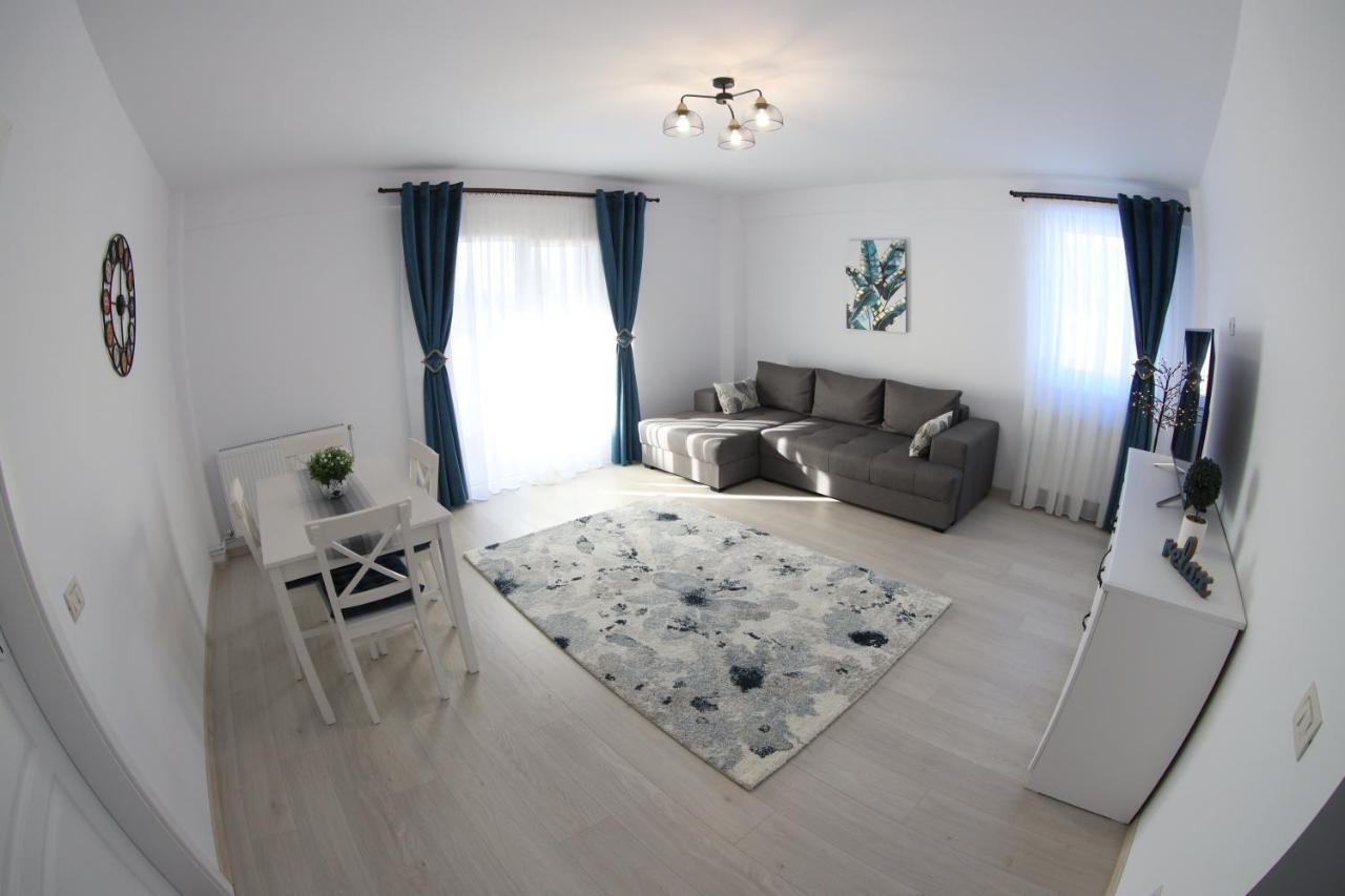 White Apartment Gura Humorului, Bucovina, Voronet Zewnętrze zdjęcie